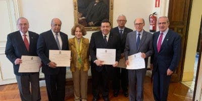 Cinco académicos dominicanos investidos en la Real Academia de la Historia de España