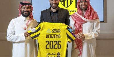 El club saudí Al Ittihad anuncia el fichaje de Benzema por tres temporadas