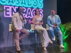 «Casados en Caos», lo nuevo de Karen Yapoort y Daniel Sarcos