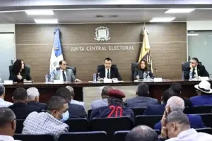 JCE adquirirá 12, 000 laptops para elecciones 2024