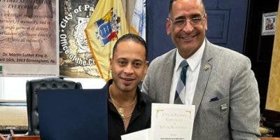 Manny Rodríguez recibe distinción en New Jersey