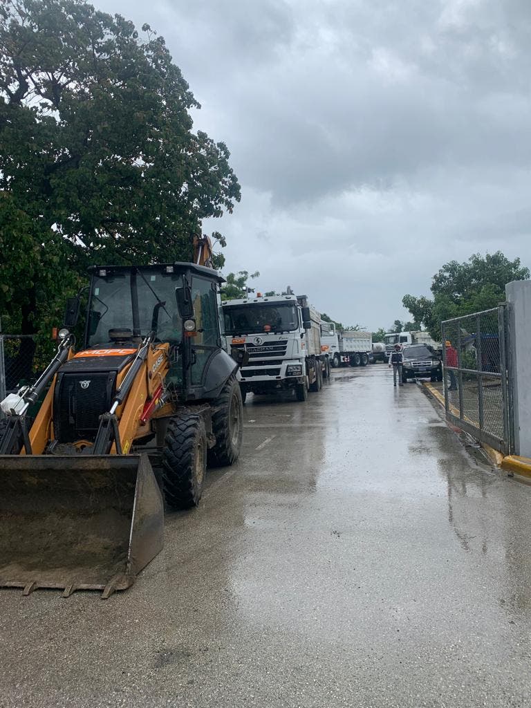 Obras Públicas envía equipos al sur, para socorrer zonas afectadas por las lluvias