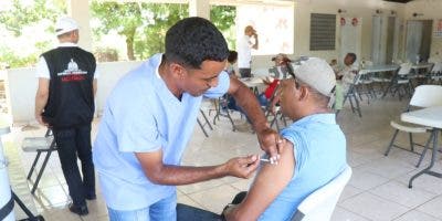 Salud Pública inicia jornada de vacunación contra el cólera en la frontera