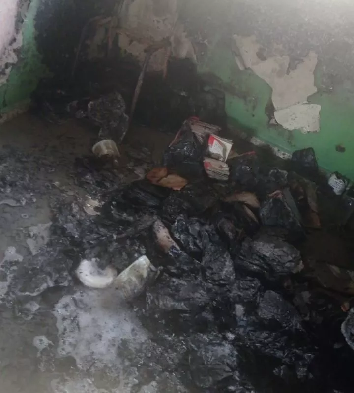 Escuela incendiada en Los Alcarrizos