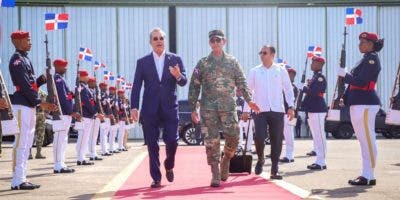 Presidente Abinader sale hacia Belice para participar en cumbre del SICA