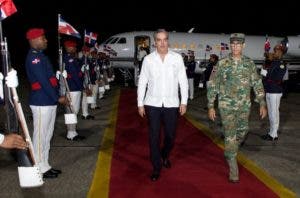 Presidente  Abinader regresa al país tras participar en Cumbre del SICA