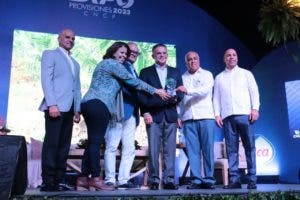 Presidente Grupo Rica llama a jóvenes emprendedores a ser persistentes