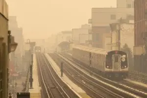 Nueva York deja estampas apocalípticas por contaminación causada por incendios