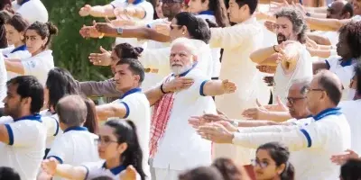 El primer ministro indio lidera en Nueva York los festejos del Día Internacional del Yoga