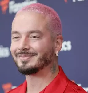 J Balvin vuelve a conectar en las redes