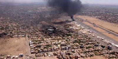 Ataque aéreo contra la capital de Sudán mata 17 personas