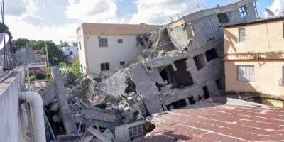 Edificio colapsó en San Cristóbal no contaba con planos ni licencias