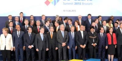La cumbre UE-Celac reúne  en Bruselas 60 países