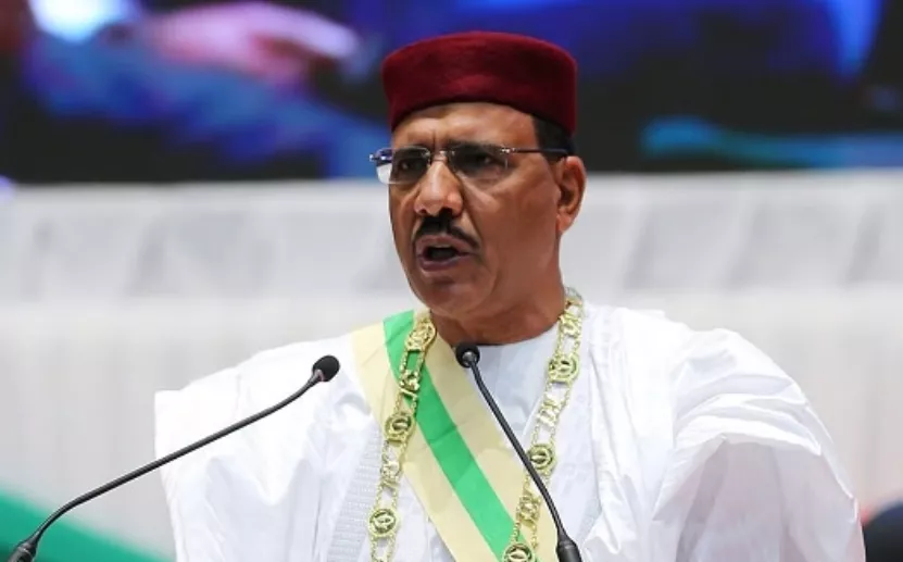 El presidente Mohamed Bazoum, derrocado por mala gestión.