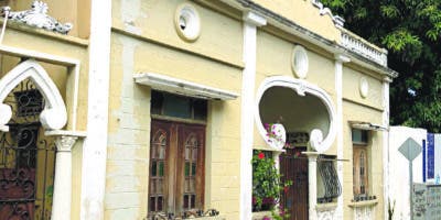 La casa art nouveau en la arzobispo Portes