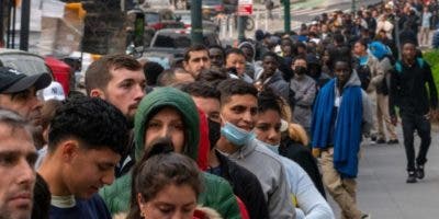 El desesperado llamado del alcalde de Nueva York a los migrantes para que se vayan a otra ciudad
