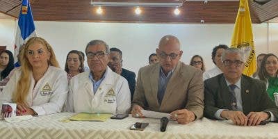 Médicos anuncian paro de 12 horas para el lunes tras fracaso negociación con el Gobierno