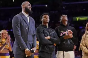 No hay nuevos detalles sobre Bronny James tras 2 días del paro cardíaco