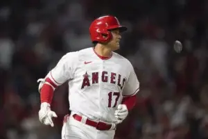 Ohtani brilla en una fiesta de jonrones de los Angelinos y Machado suma 300 vuelacercas