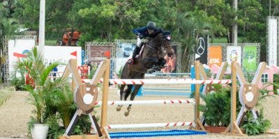 Gabriela Brugal se lleva el  bronce  salto ecuestre