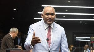 Préstamos ponen a chocar a legisladores