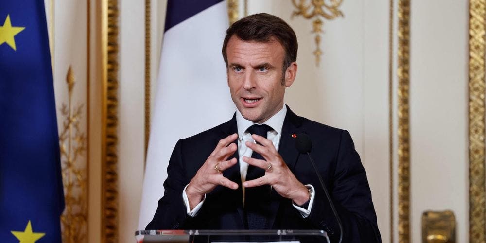 Macron propone condicionar ayuda al desarrollo a países “responsables” con inmigración