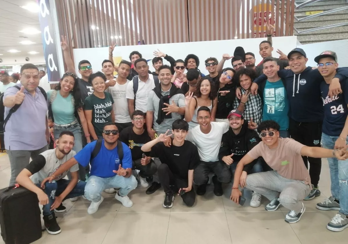 Integrantes de la orquesta  Simón Bolívar Big Band Jazz, de Venezuela.