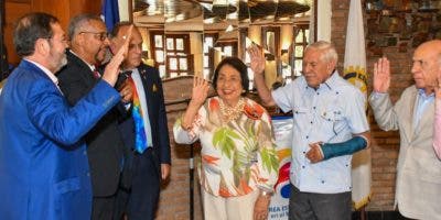 Club Rotary juramenta nueva directiva