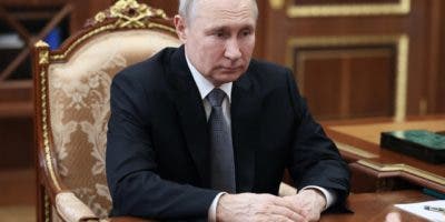 Rusia advierte de que en caso de entrega de bombas de racimo a Kiev, utilizará las suyas