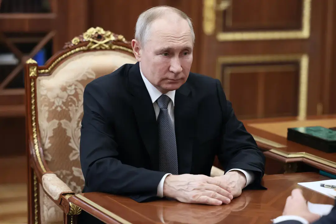 Rusia advierte de que en caso de entrega de bombas de racimo a Kiev, utilizará las suyas