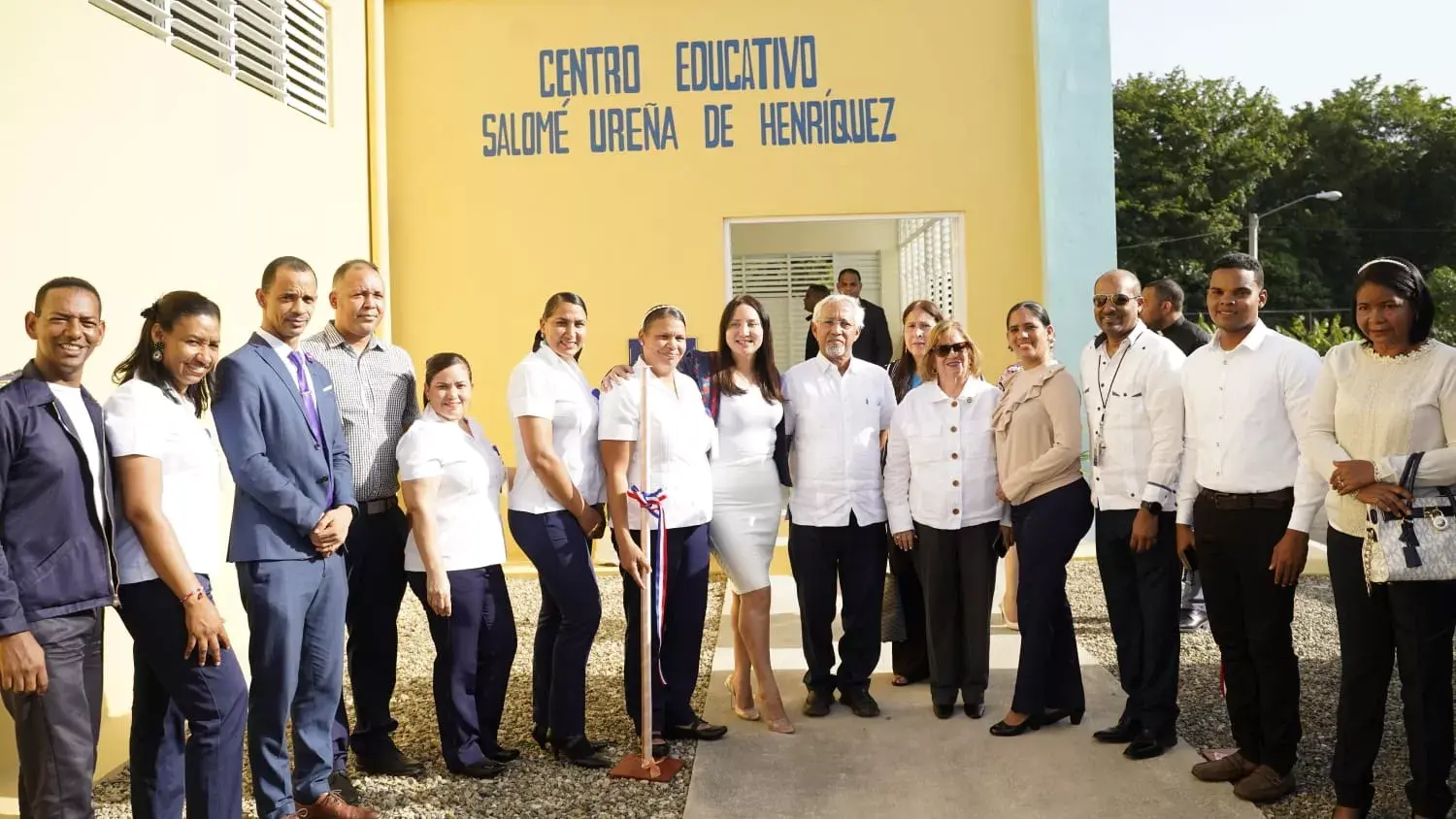 Gobierno inaugura escuela en Centro de Corrección Rafey Hombres