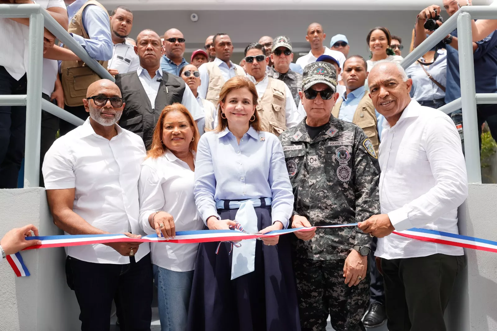 Vicepresidenta inaugura obras en Santo Domingo Este