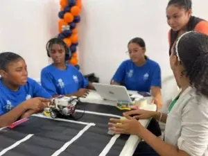 Dirección Regional 15 concluye campamento de Robótica Educativa 2023