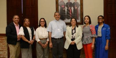 Conani se reúne con Monseñor Tomás Morel Diplán