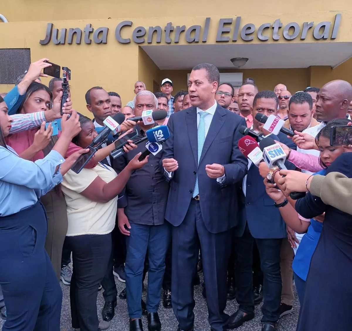 Guido exige garanticen democracia con votos de diáspora 