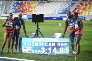 República Dominicana gana con facilidad medalla de oro en el relevo mixto