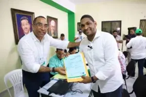 Miguel Rojas formaliza su precandidatura a diputado por la provincia La Altagracia