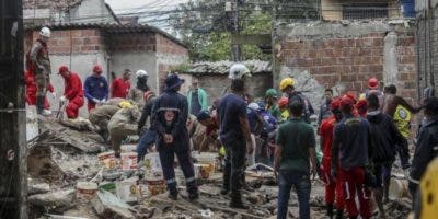 Derrumbe de edificio deja al menos 11 muertos en Brasil