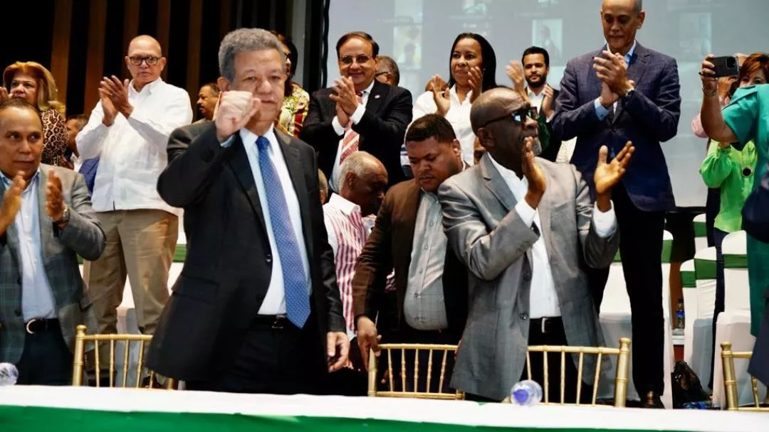 Fuerza del Pueblo escoge a unanimidad a Leonel Fernández como precandidato a la Presidencia