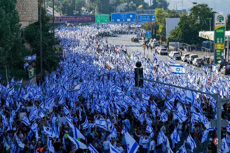 Más de 550.000 israelíes toman las calles previo a “semana crucial” para su democracia