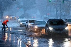 Tormentas dejan a unas 200 mil personas sin electricidad en Estados Unidos