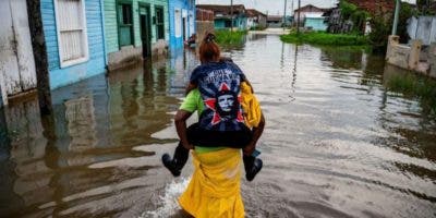Las imágenes que muestran las inundaciones y los daños tras el paso del huracán Idalia por Cuba y Florida