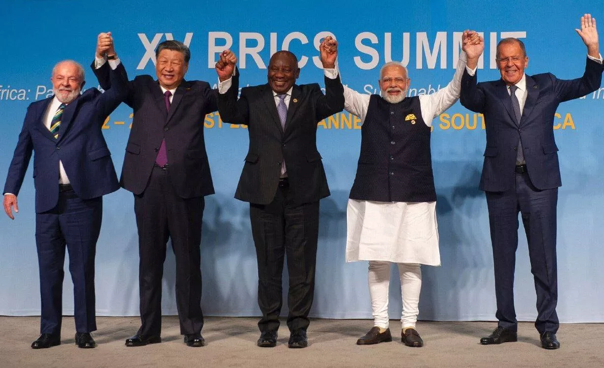 BRICS admite a seis nuevos miembros