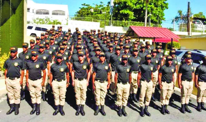 DNI gradúa agentes en inteligencia