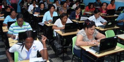 Futuros maestros se  escogen por mejor perfil