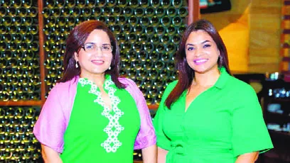 Silvia Basilis y Heydi Capellán.