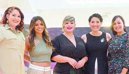María Alonzo, Badelys Palma, Yara González, Lidia López y Marianne Pimentel.