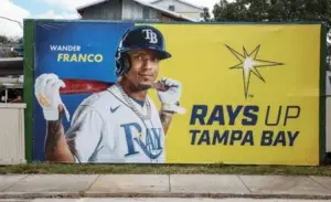 Tampa elimina las fotos de Franco en su estadio