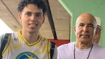 Baloncestista Villa Juana es becado por un colegio de EU