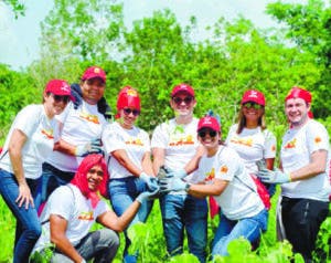 Pollo Cibao reforesta 350 tareas en Monte Plata